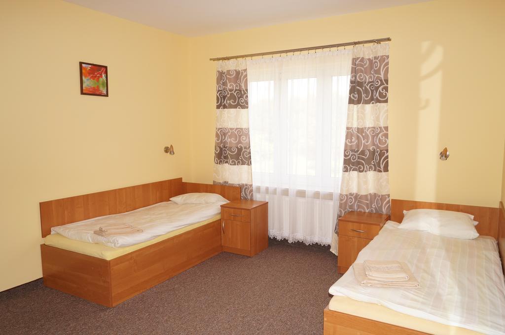 Hotel-Restauracja-Bar Rudka Ostrowiec Świętokrzyski Dış mekan fotoğraf