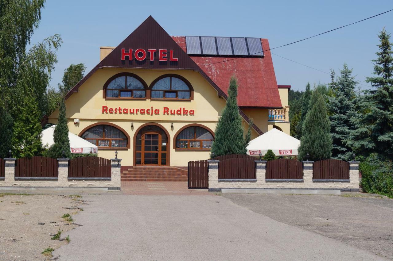 Hotel-Restauracja-Bar Rudka Ostrowiec Świętokrzyski Dış mekan fotoğraf
