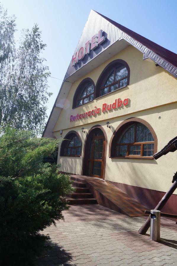 Hotel-Restauracja-Bar Rudka Ostrowiec Świętokrzyski Dış mekan fotoğraf