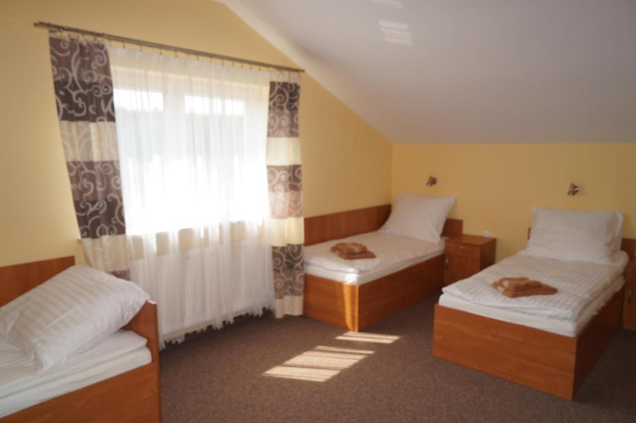 Hotel-Restauracja-Bar Rudka Ostrowiec Świętokrzyski Dış mekan fotoğraf